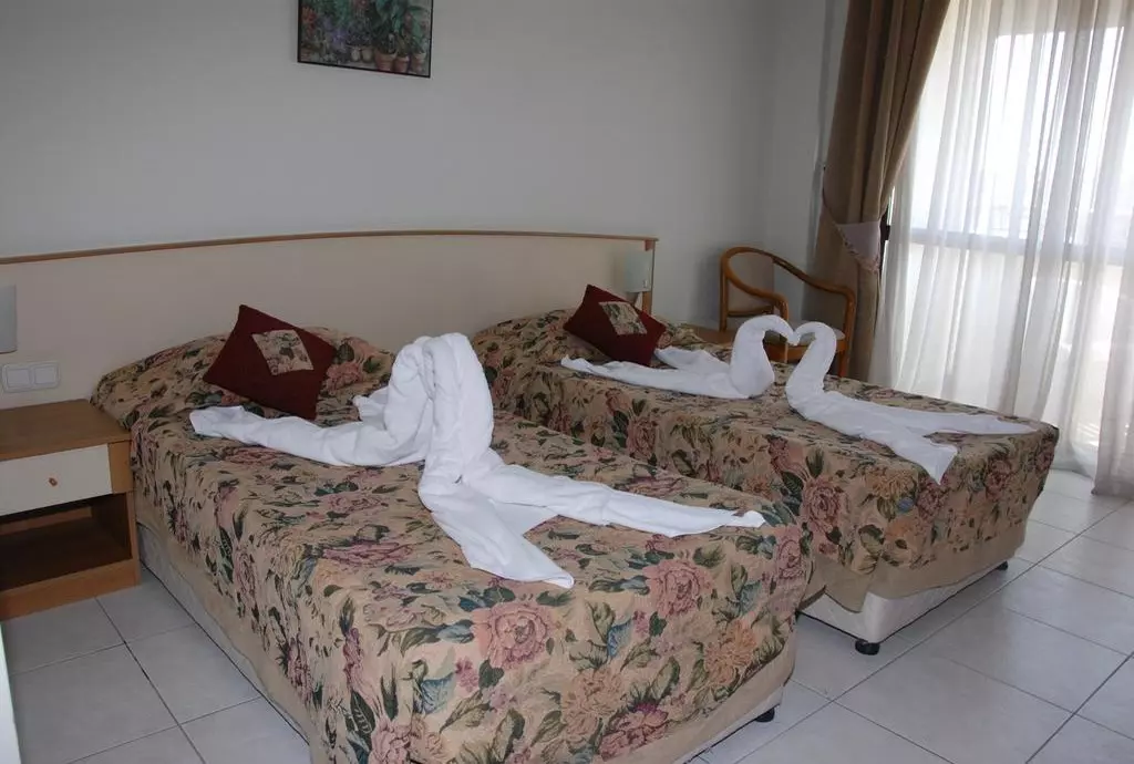 marbel by palm wings_shabavizparvaz_10.jpg